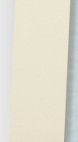 Вертикальный вид готовой столешницы из кварцевого агломерата 12003 - Молочный янтарь