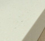 Вид с боку столешницы из кварцевого агломерата 12057 - Уральский мрамор